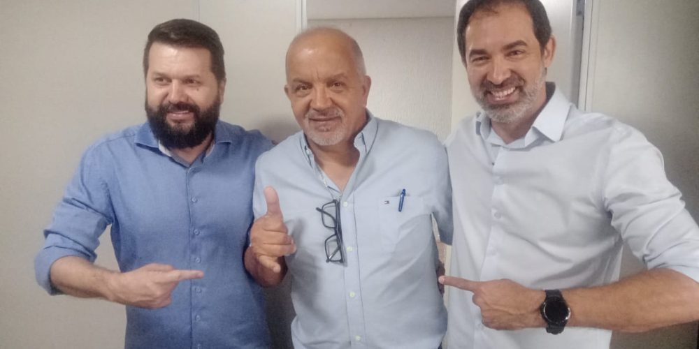 a Inaug com prefeito e AESC